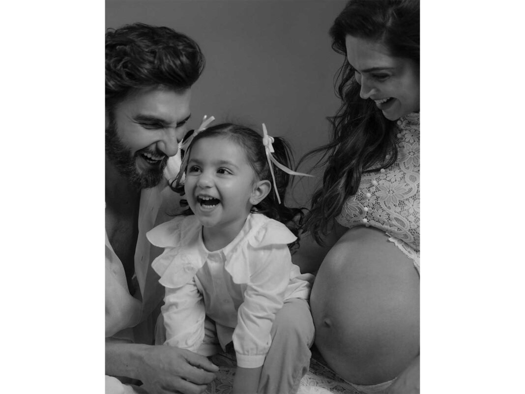 Deepika Padukone, Ranveer Singh shares pregnancy photos with daughter